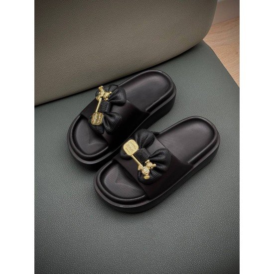 Шлепанцы женские SandM, 36 размер Шлепанцы женские SandM, 36 размер