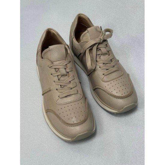 Кроссовки женские MADELLA, 36 размер