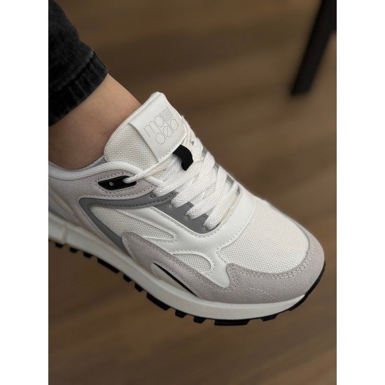 Кроссовки женские MADELLA, 36 размер