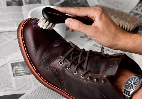 Как хранить зимнюю мужскую обувь?